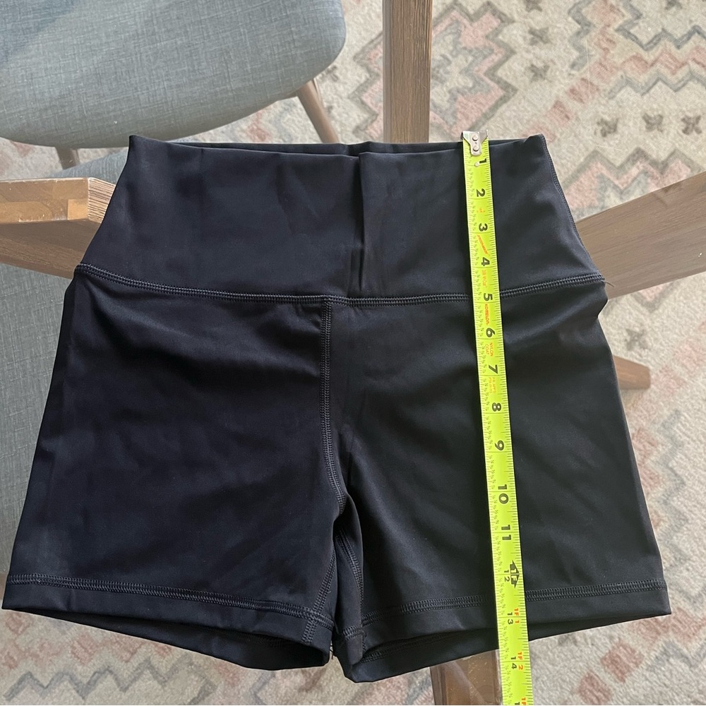 CRZ YOGA 3 inch inseam black yoga/biker shorts NWT NEVER WORN